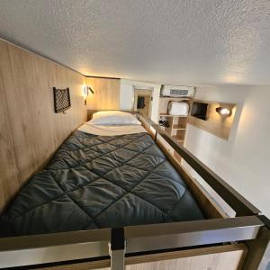 Triple Room (1 Double Bed + 1 Single Bed)