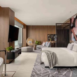 Harbor View Suite
