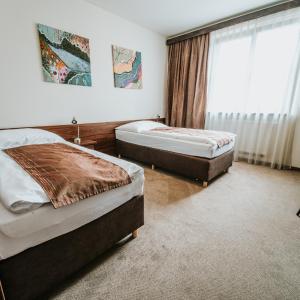 One-Bedroom Suite with Balcony
