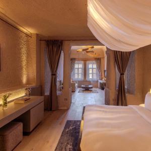 Mansion Suite