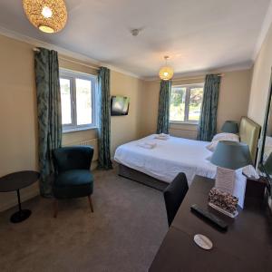 Superior Rear View King Room
