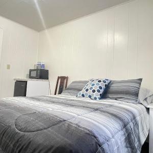 Double Room with Private External Bathroom