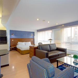 Standard Double Suite
