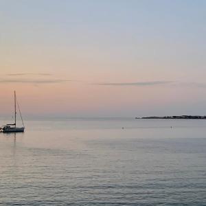 Triple Room with Sea View - No Airconditioning
