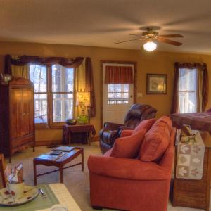 One-Bedroom Cottage
