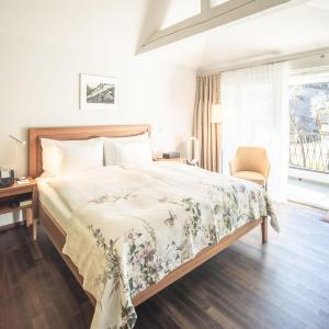 Junior Suite with Balcony
