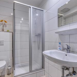 Single Room with Private External Bathroom