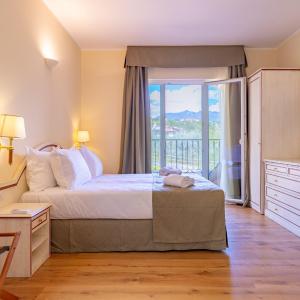 Superior Double or Twin Room with Terrace