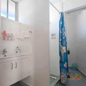 Superior One-Bedroom Apartment