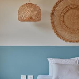 Deluxe King Ocean Room