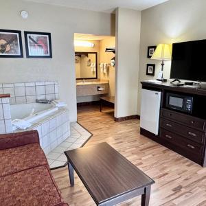 Superior King Suite - Non-Smoking