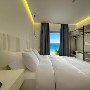 Family Room with Sea View