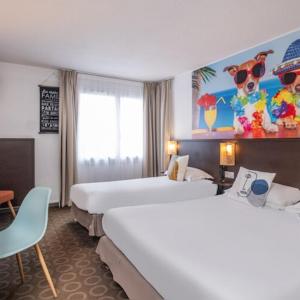 Triple Room (2 Adults + 1 Child)