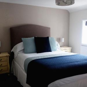Deluxe Double Room with Shower