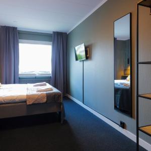 Twin Room with Private Toilet