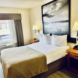 Queen Room - Mobility Access/Non-Smoking