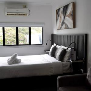 Double or Twin Room with Bathroom