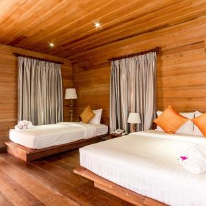Triple Bungalow with Private Pool - Free Pickup