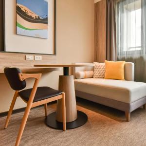 Standard King Room with Two King Beds and City View - High Floor