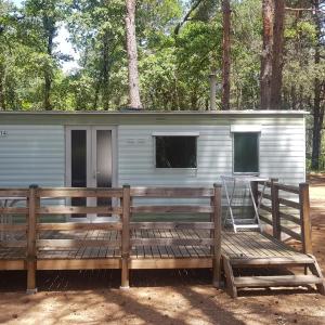 Petit  Mobile Home ancien 