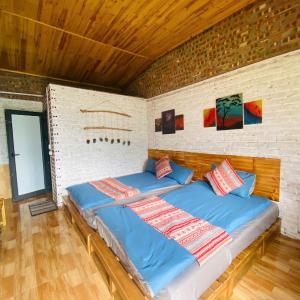 Triple Room with Mountain View