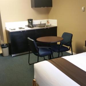 Deluxe Family Suite