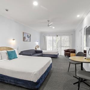 Deluxe Twin Room - Not Pet Friendly