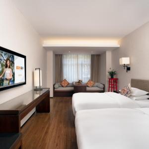 Deluxe Quadruple Room