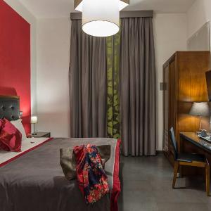 One-Bedroom Apartment - Annex