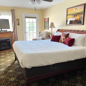 Deluxe Double Room with Shower