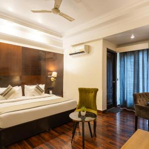 Deluxe Double Room with Balcony