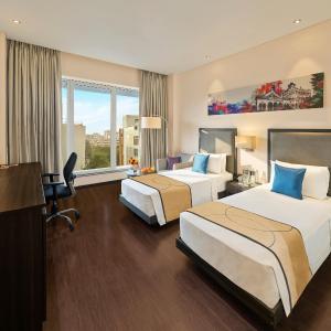 Deluxe Twin Room with City View