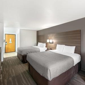 King Room with Two King Beds