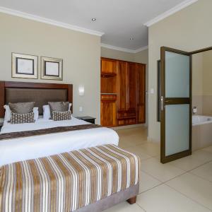 Two Bedroom Chalet with Patio