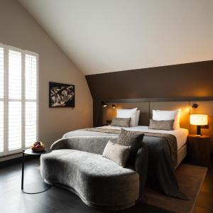 Jean Suite