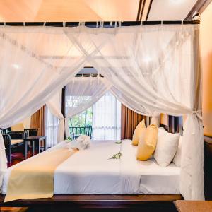 Deluxe Villa with Spa Bath