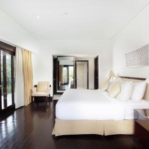 Lido Suite with Lake View