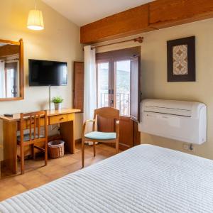 Superior Double or Twin Room with Mountain View