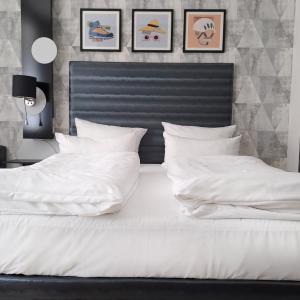 Standard Queen Room - Accessible