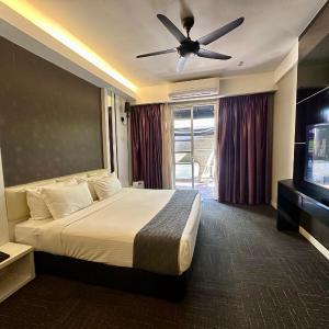 Executive Double Suite with Bathtub