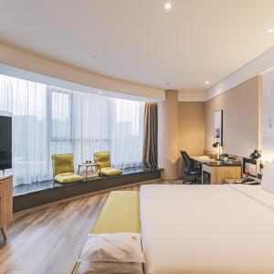 Deluxe Double Room with Full View