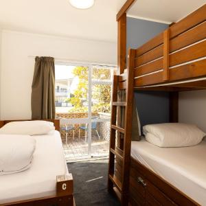 Bed in 5-Bed Mixed Dormitory Room