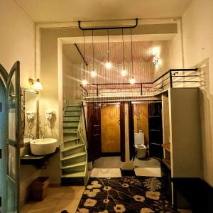 Superior Family Room + mezzanine