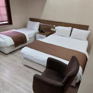 Double or Twin Room with Bathroom