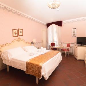 Classic Double or Twin Room