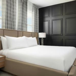 Superior Three-Bedroom Apartment