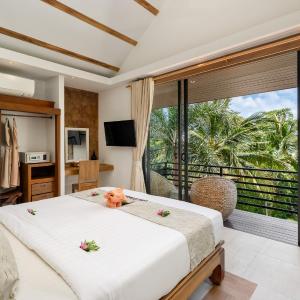 Duplex Villa with Private Pool with a view
