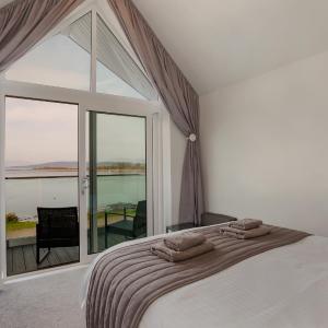 King Room with Balcony