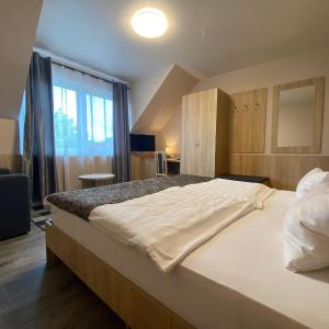 Standard Twin Room with Sofa
