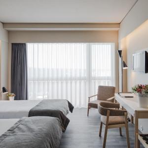 Standard Double or Twin Room (2 Adults + 1 Child)